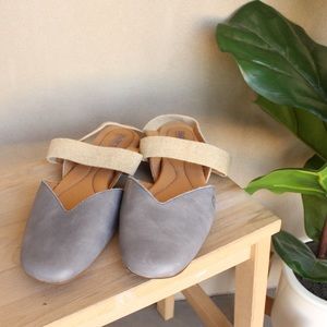 BØRN Sandals